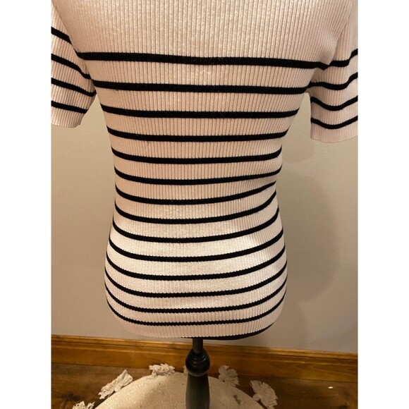 Zesica Sweater Size XL Fits Like Medium Cream Black Striped  Short Sleeve Casual - Picture 5 of 9